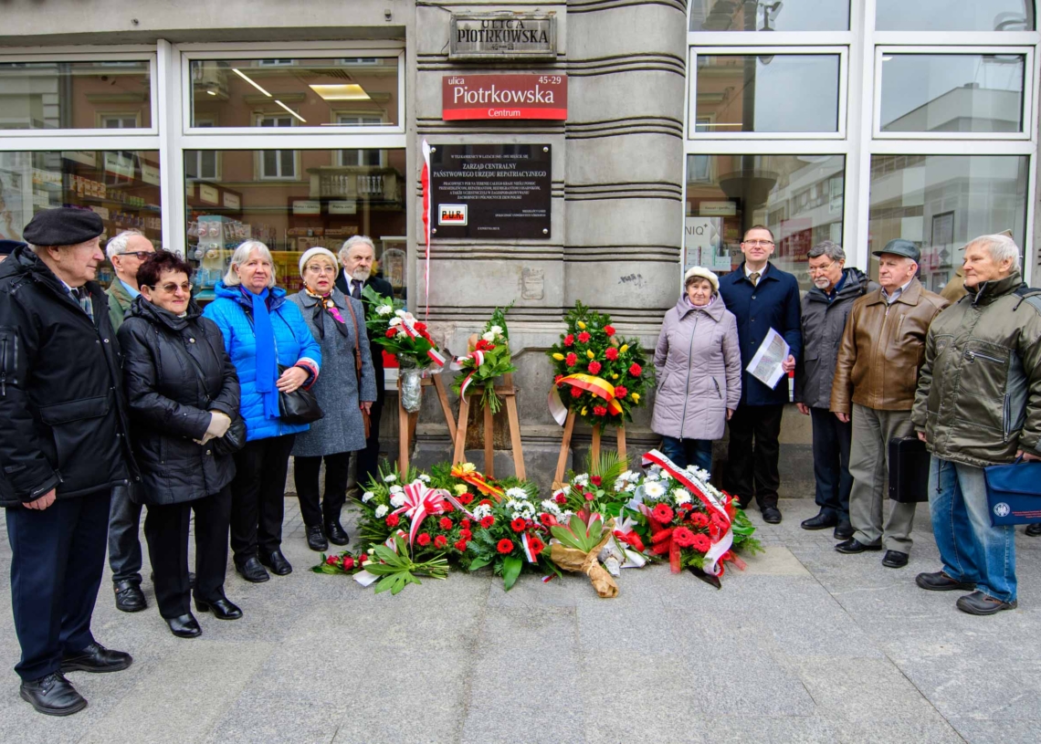 Odsłonięto tablicę upamiętniającą Państwowy Urząd Repatriacyjny