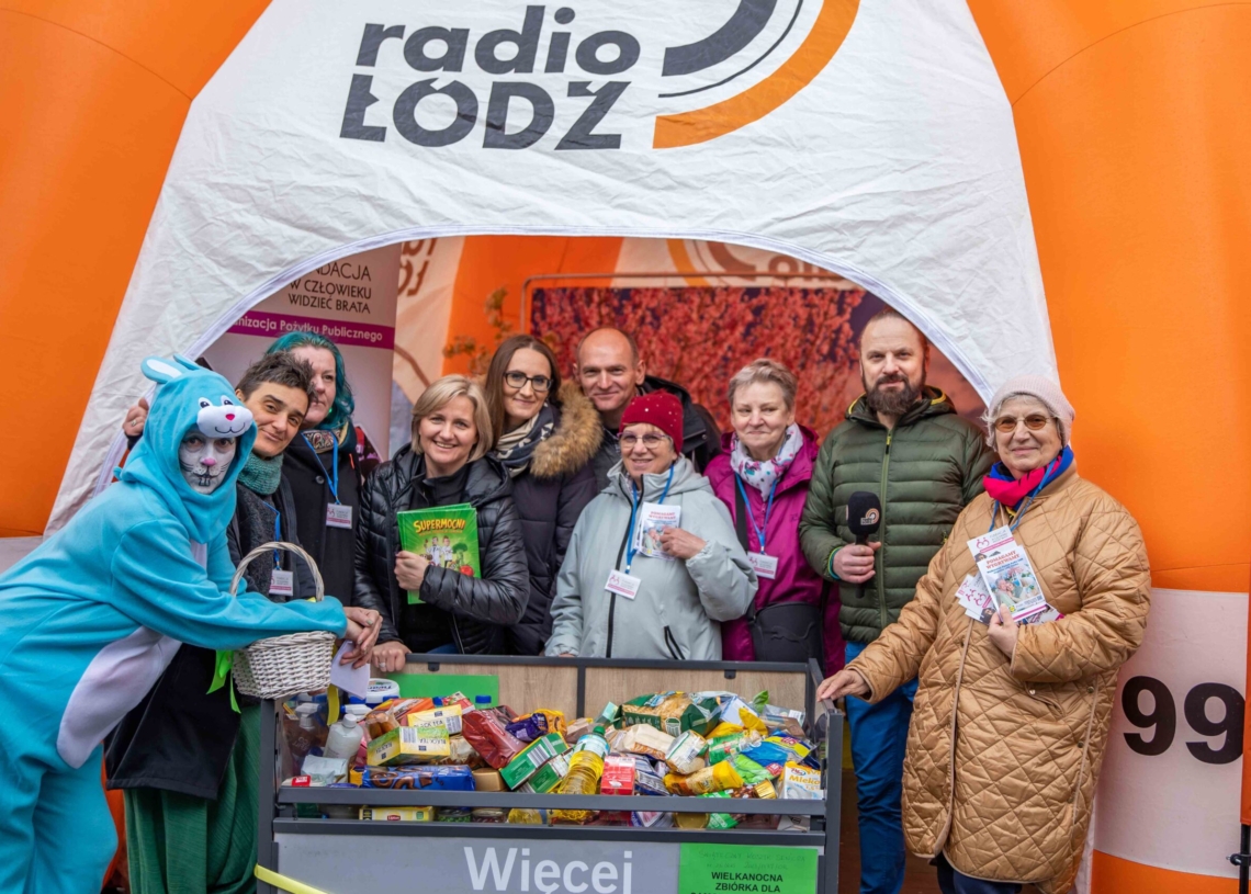 Wielkanocny koszyk Radia Łódź. Finał drugiego tygodnia akcji „Pomagamy-Wygrywamy” [ZDJĘCIA]