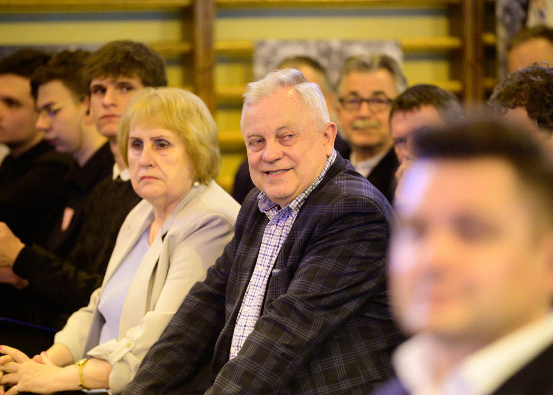 Kompleks boisk sportowych w XXXI LO w Łodzi