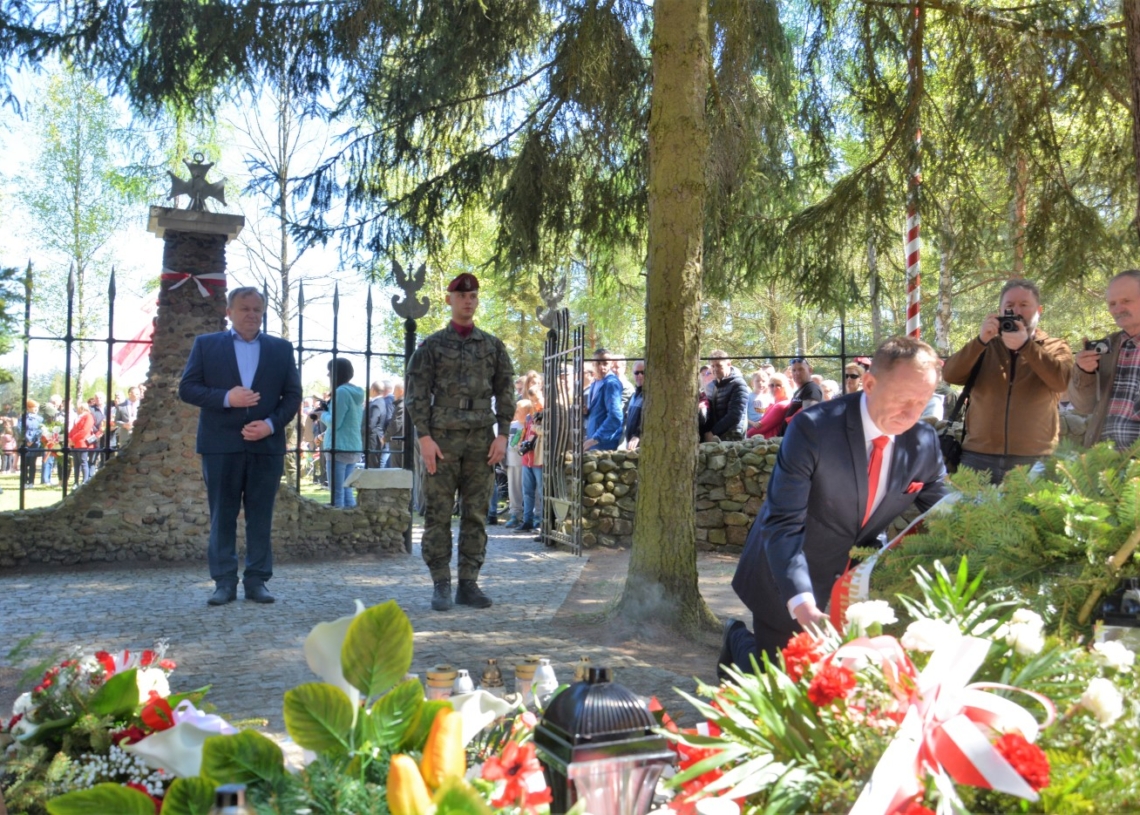Dzień Pamięci o mjr. Henryku Dobrzańskim „Hubalu” w Anielinie [ZDJĘCIA]