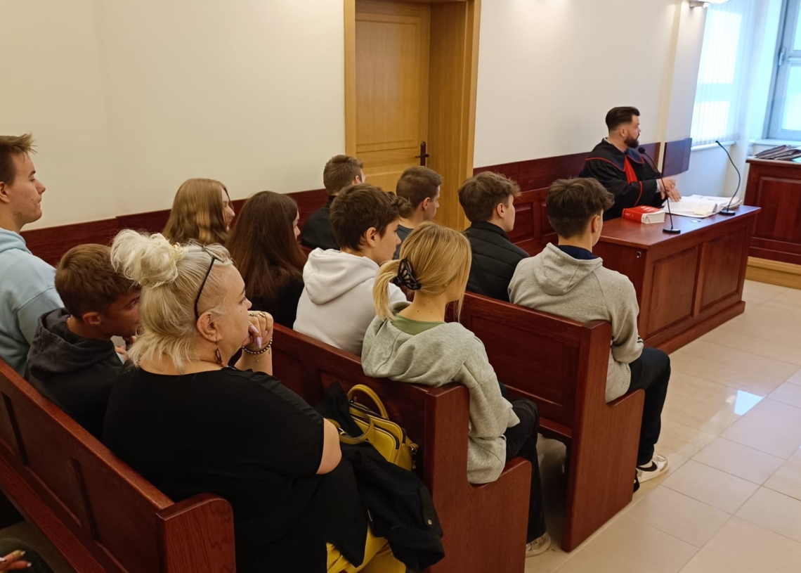 Nietypowa lekcja WOS-u w piotrkowskim sądzie