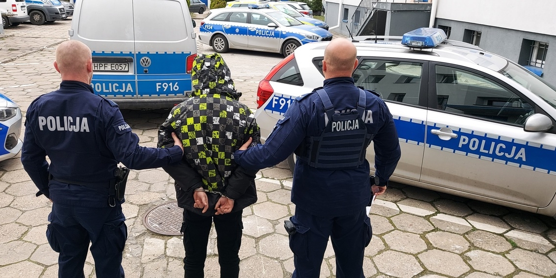 Nastolatek seryjnie okradał sklepy. Potrzebował pieniędzy na dopalacze