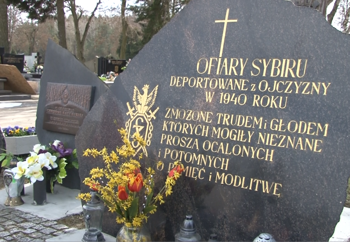 83. rocznica mordu katyńskiego. Uroczystości w Łodzi i regionie [ZDJĘCIA]