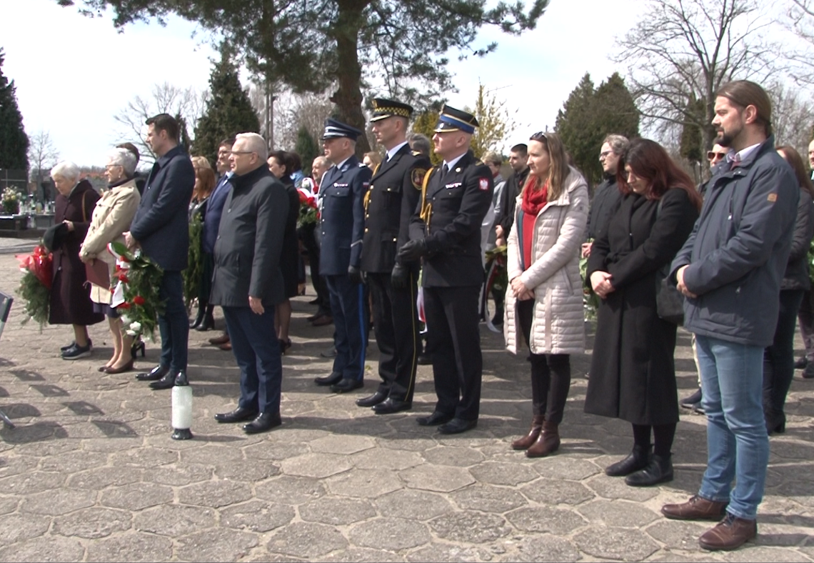 83. rocznica mordu katyńskiego. Uroczystości w Łodzi i regionie [ZDJĘCIA]