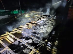Pożar hali produkcyjnej w Żurawiu