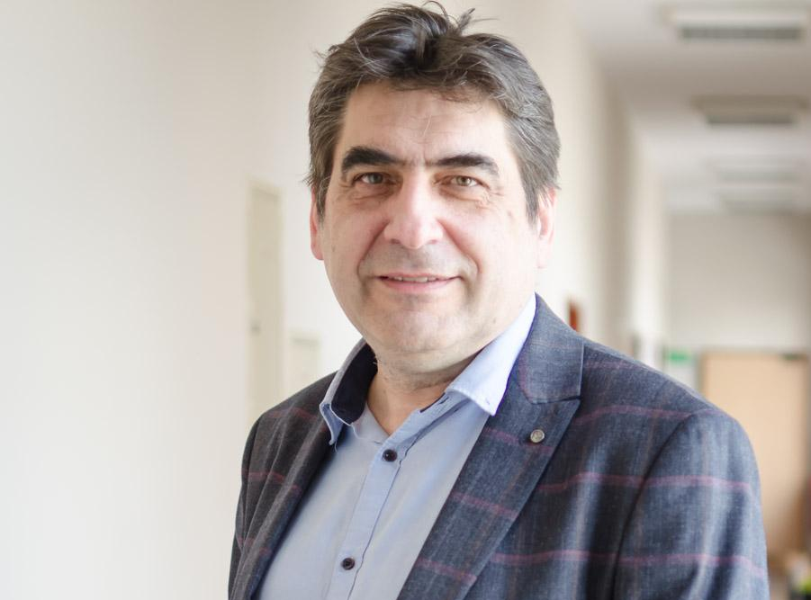 Dr Jacek Stańdo