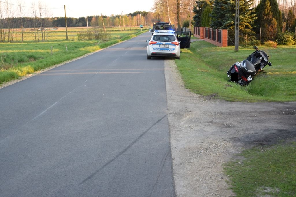Wypadek pod Bełchatowem. Sarna wbiegła pod koła motocykla