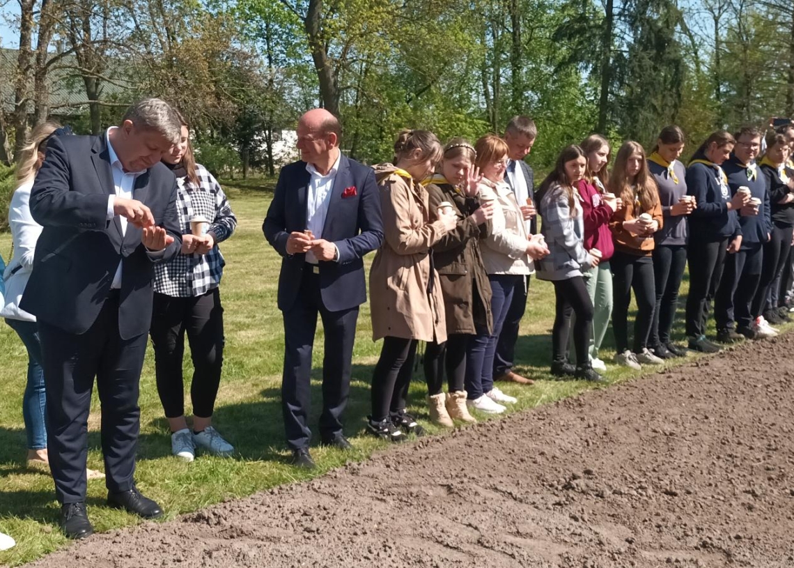 Łódzkie sieje łąkę kwietną. Czy uda się ustanowić Rekord Polski?