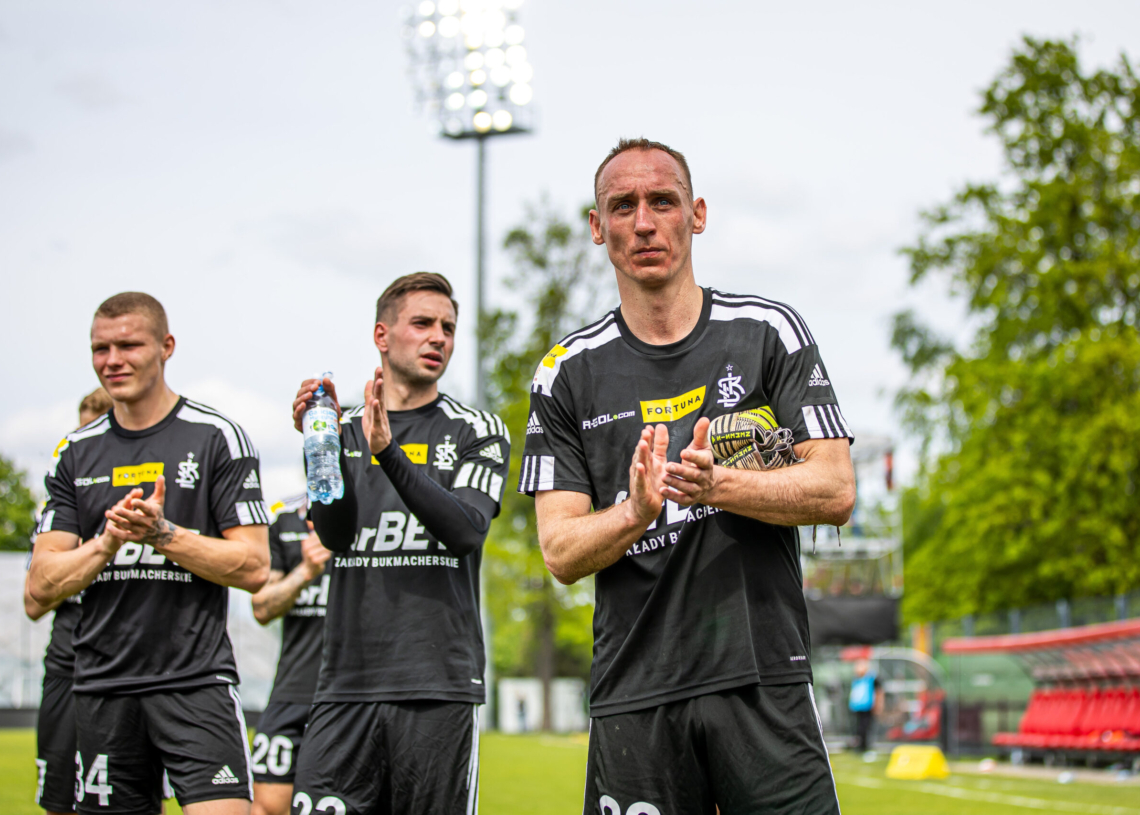 Sandecja Nowy Sącz – ŁKS Łódź 1:0. Olbrzymia niespodzianka w Niepołomicach. ŁKS ma jednak wciąż wszystko w swoich rękach