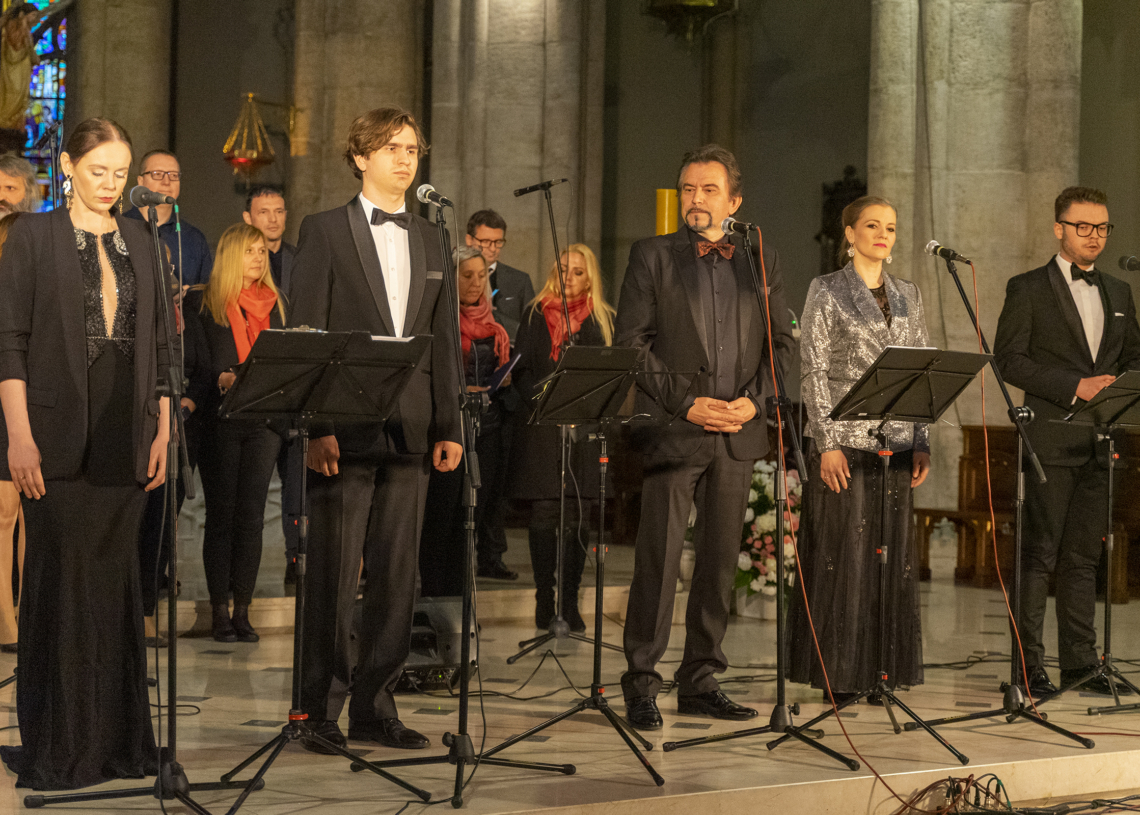 Koncert papieski w łódzkiej archikatedrze [ZDJĘCIA, WIDEO]