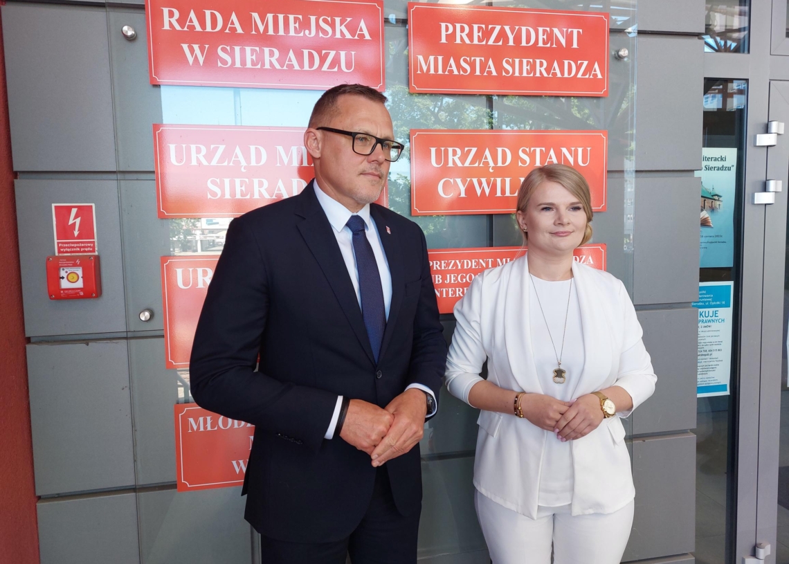 Zmiany w sieradzkim magistracie. Emilia Marek powołana na stanowisko II wiceprezydenta 1 Emilia Marek od 1 czerwca będzie II wiceprezydentem Sieradza