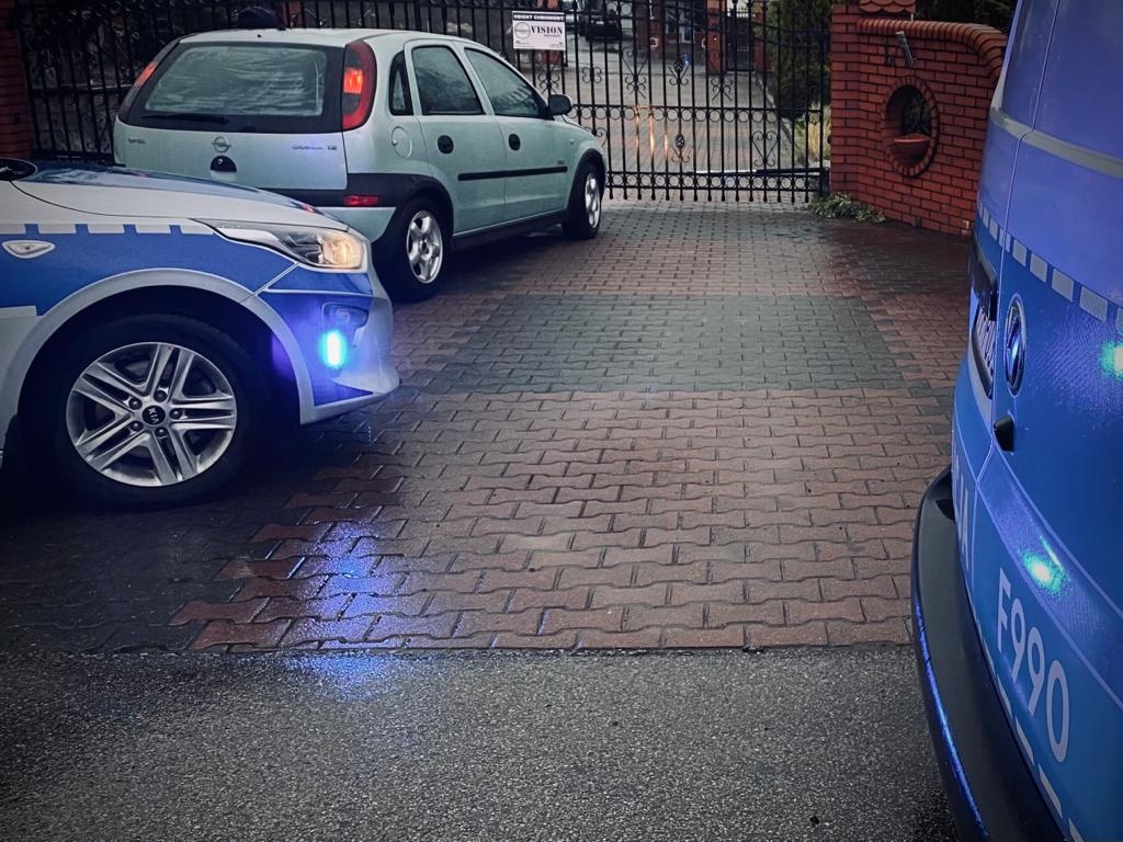 38-latek z ciężarną żoną uciekał przed policjantami