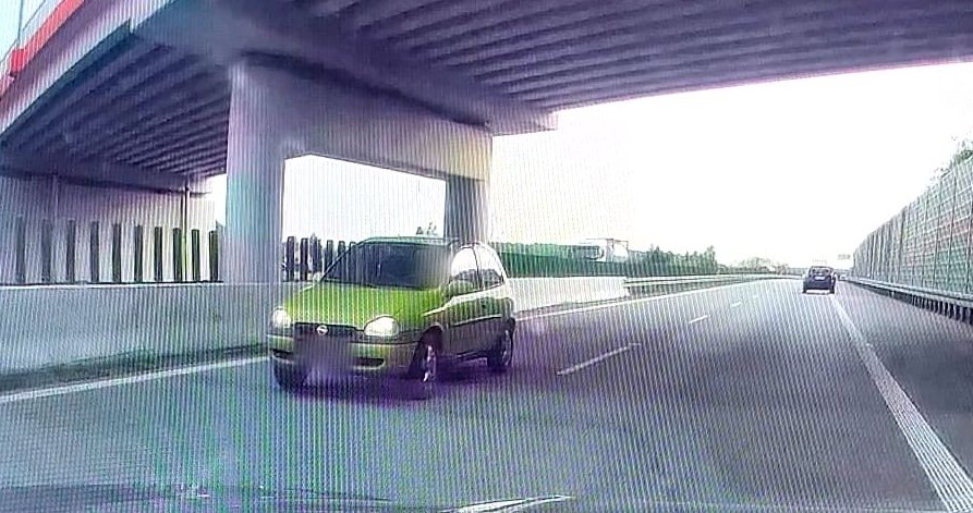 72-latek jechał pod prąd na S8