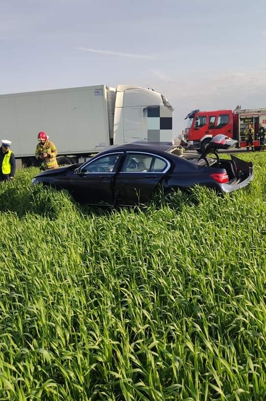 Wypadek na DK74. Zginęła przewodnicząca Rady Miejskiej w Sieradzu