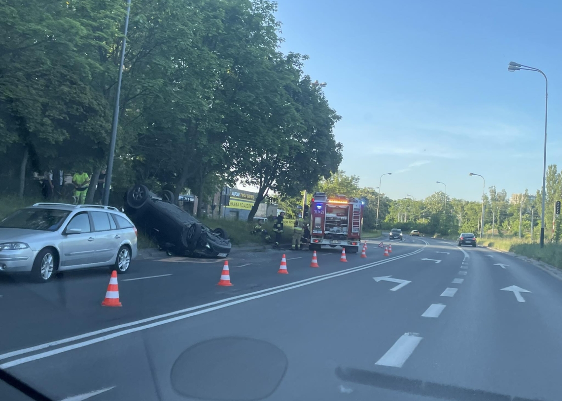 Kolizja samochodów na Maratońskiej w Łodzi