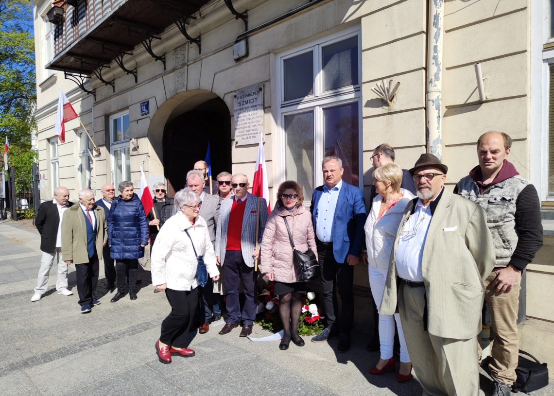 Obchody Międzynarodowego Dnia Solidarności Ludzi Pracy w Łodzi i Piotrkowie [ZDJĘCIA]