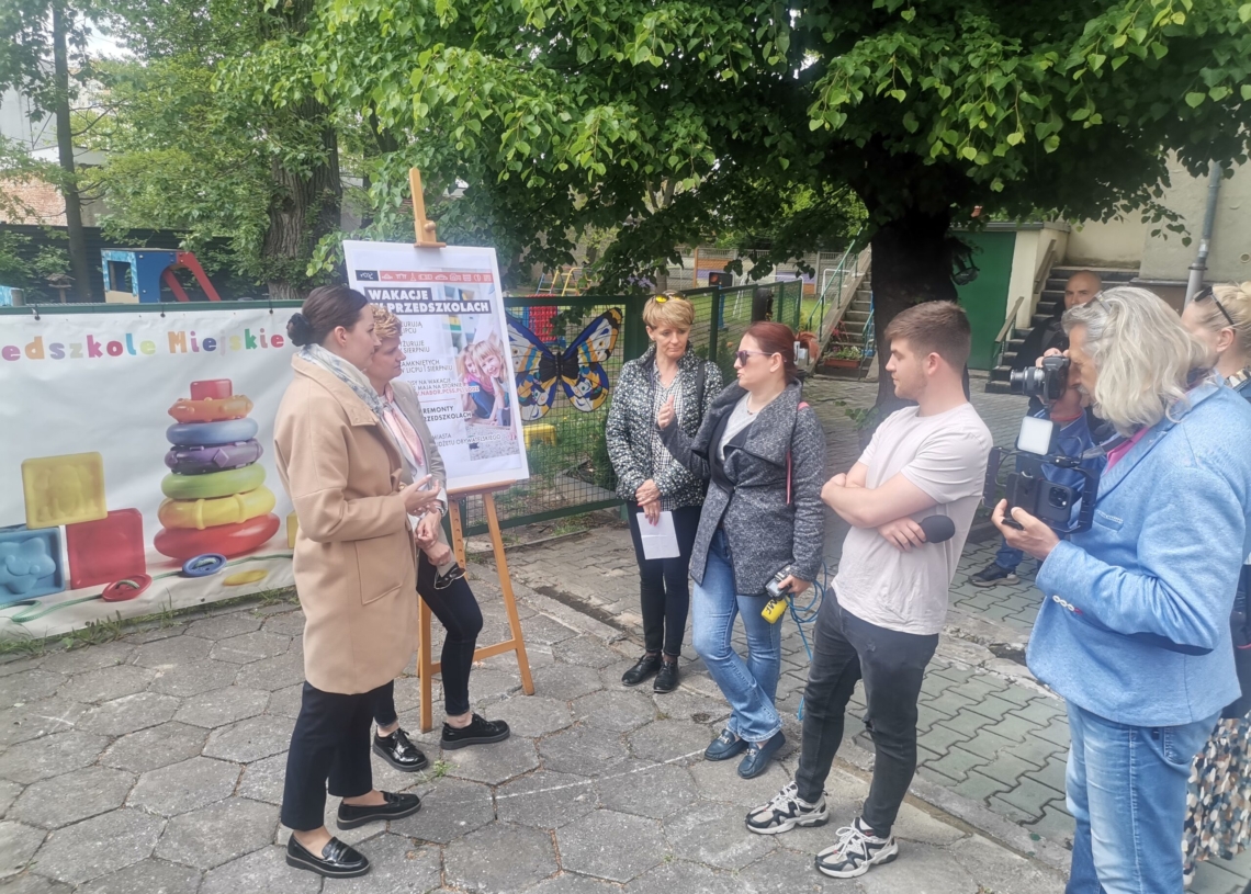 Wakacyjny pobyt dzieci w przedszkolach. Rozpoczęła się rekrutacja do placówek