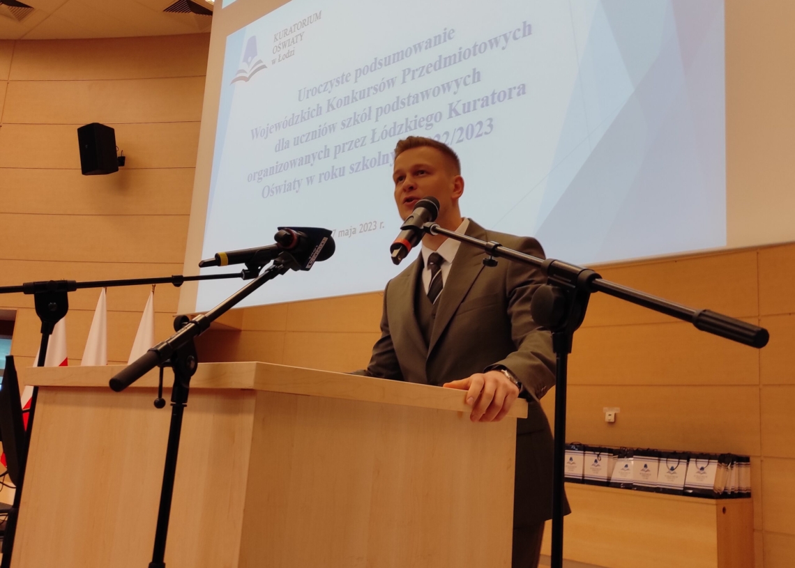 210 uczniów szkół podstawowych w Łódzkiem odebrało nagrody za najlepsze wyniki w wojewódzkich konkursach [ZDJĘCIA]