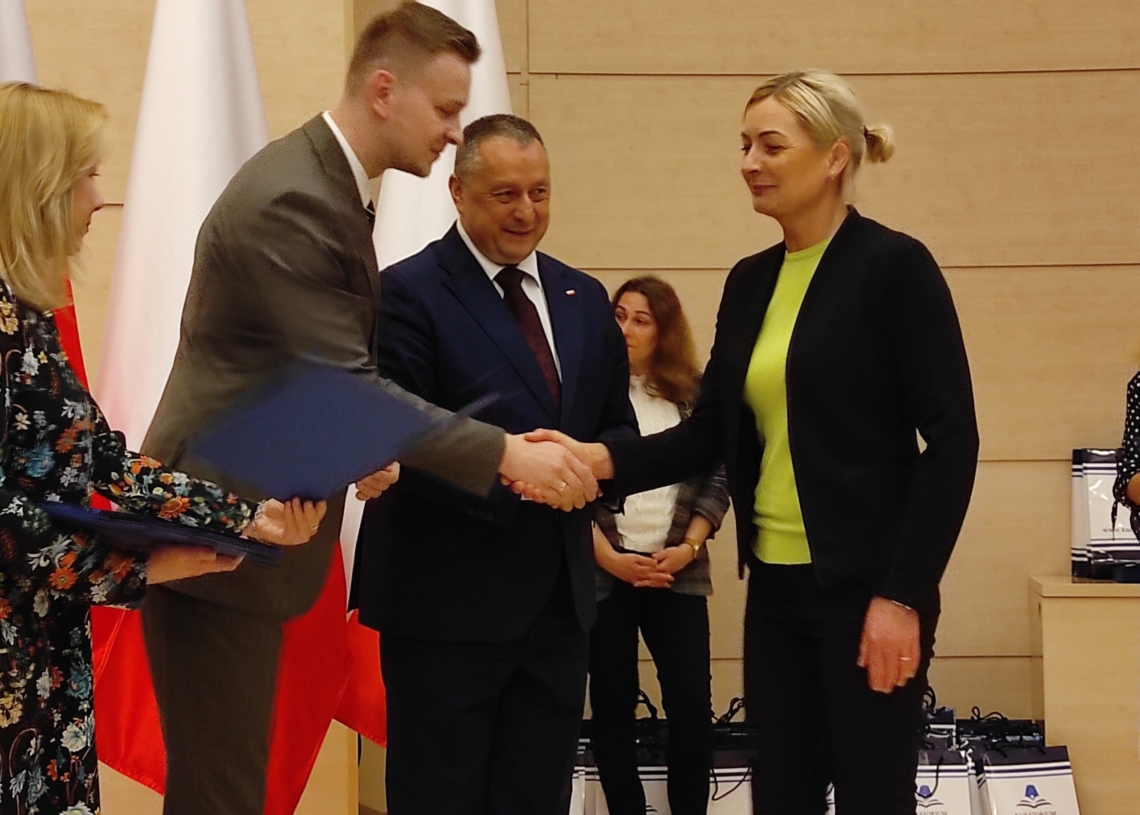 210 uczniów szkół podstawowych w Łódzkiem odebrało nagrody za najlepsze wyniki w wojewódzkich konkursach [ZDJĘCIA]