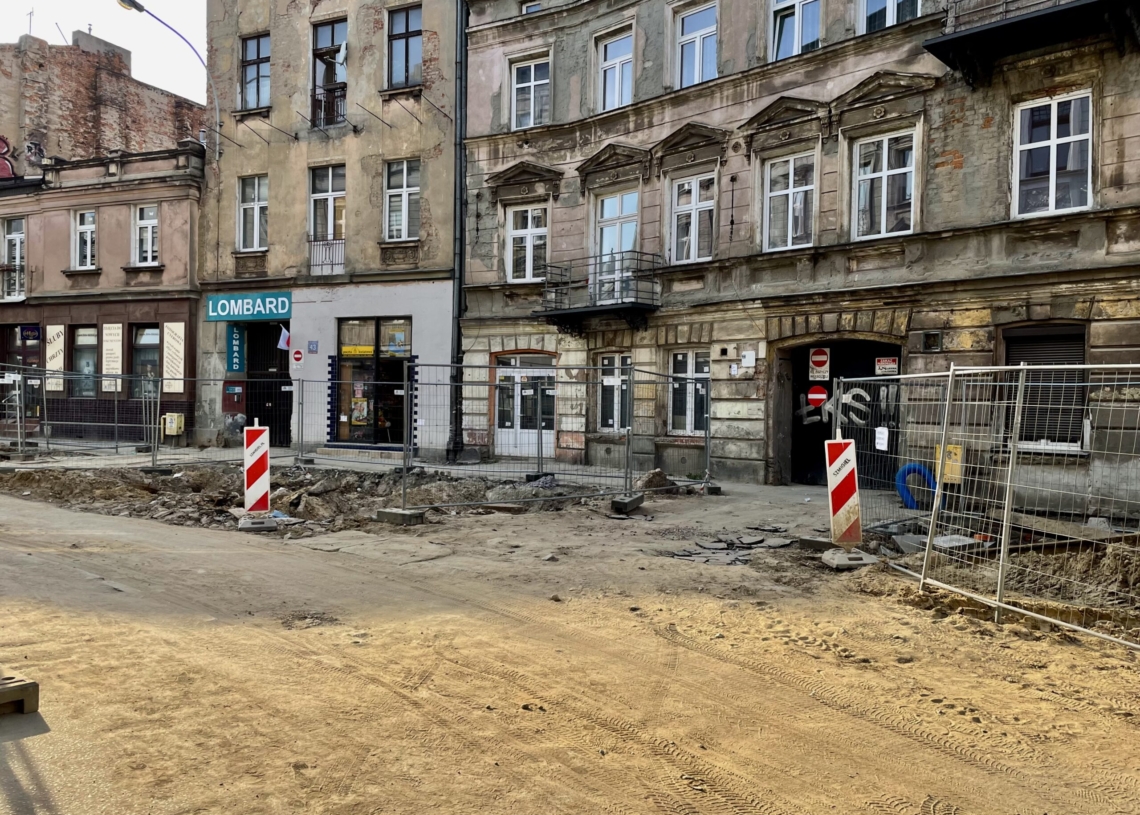 Jak postępuje modernizacja Legionów? Minęło 5 miesięcy od rozpoczęcia prac [ZDJĘCIA + WIDEO]
