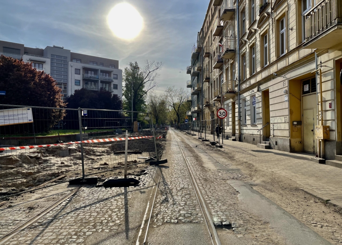 Jak postępuje modernizacja Legionów? Minęło 5 miesięcy od rozpoczęcia prac [ZDJĘCIA + WIDEO]