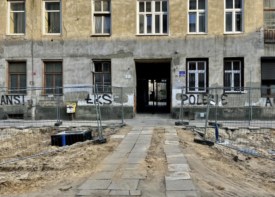 Jak postępuje modernizacja Legionów? Minęło 5 miesięcy od rozpoczęcia prac [ZDJĘCIA + WIDEO]