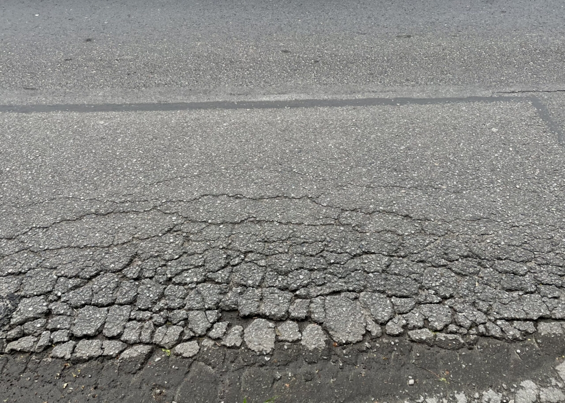 Cztery firmy chcą wybudować i przebudować drogi dojazdowe do S14, w tym Rąbieńską [ZDJĘCIA]