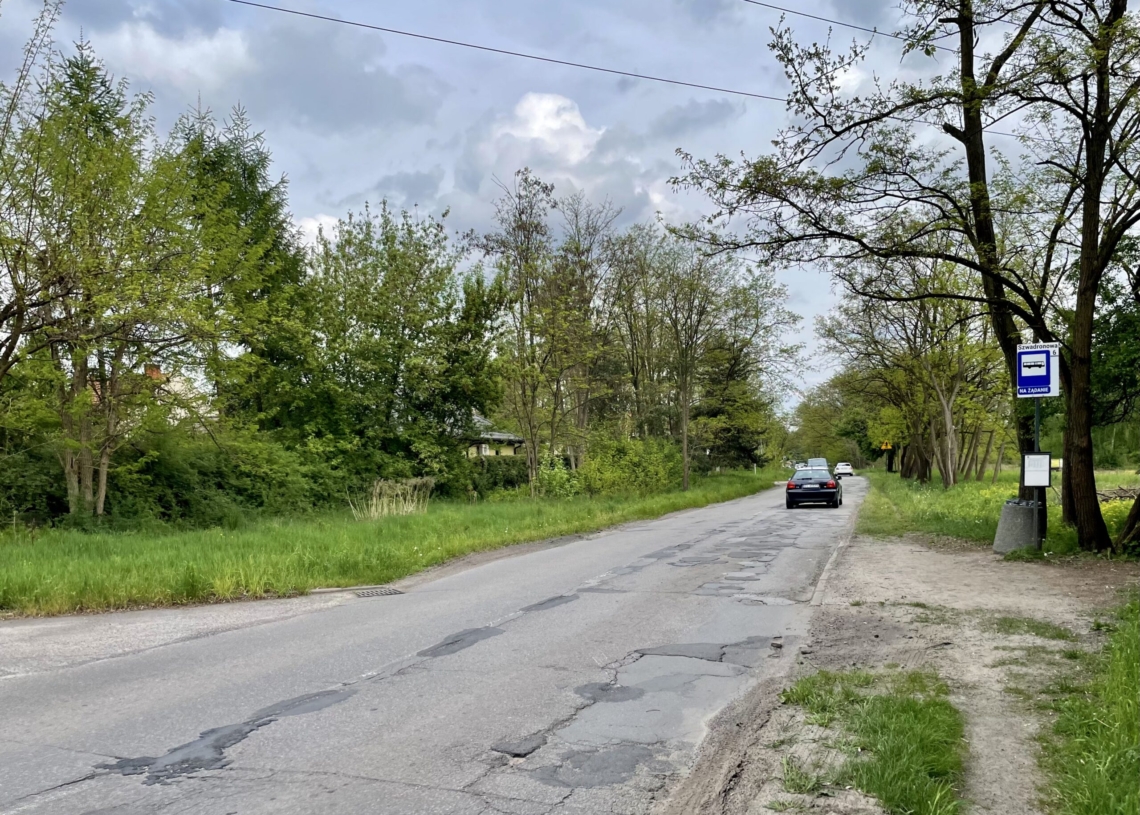 Cztery firmy chcą wybudować i przebudować drogi dojazdowe do S14, w tym Rąbieńską [ZDJĘCIA]