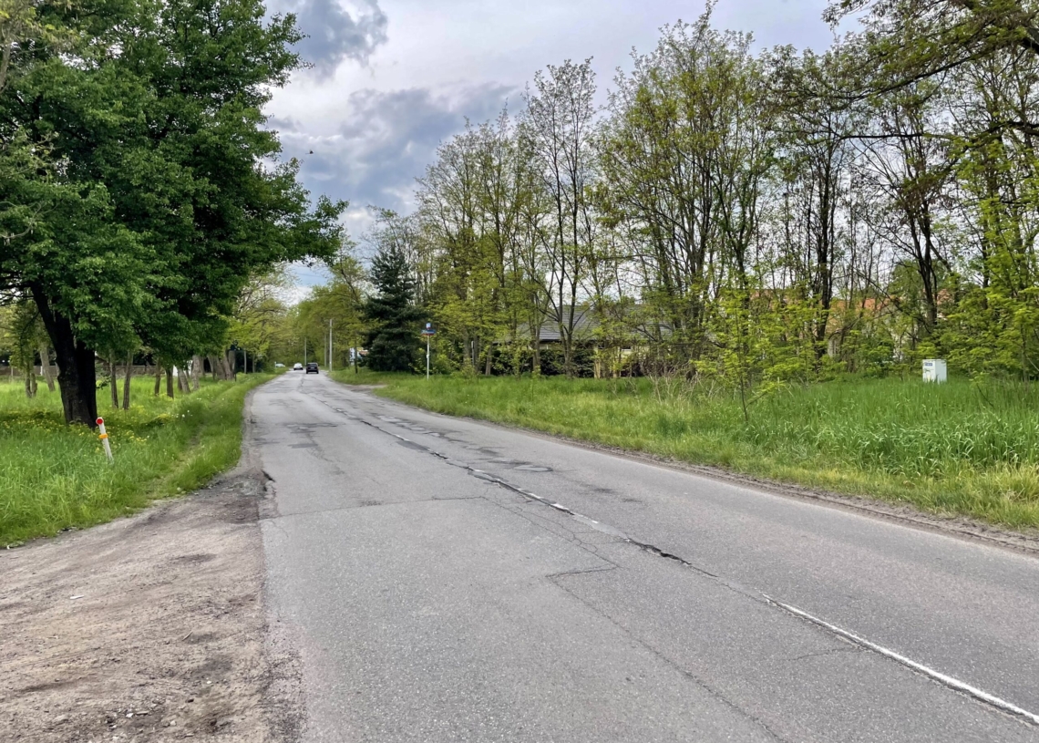 Cztery firmy chcą wybudować i przebudować drogi dojazdowe do S14, w tym Rąbieńską [ZDJĘCIA]