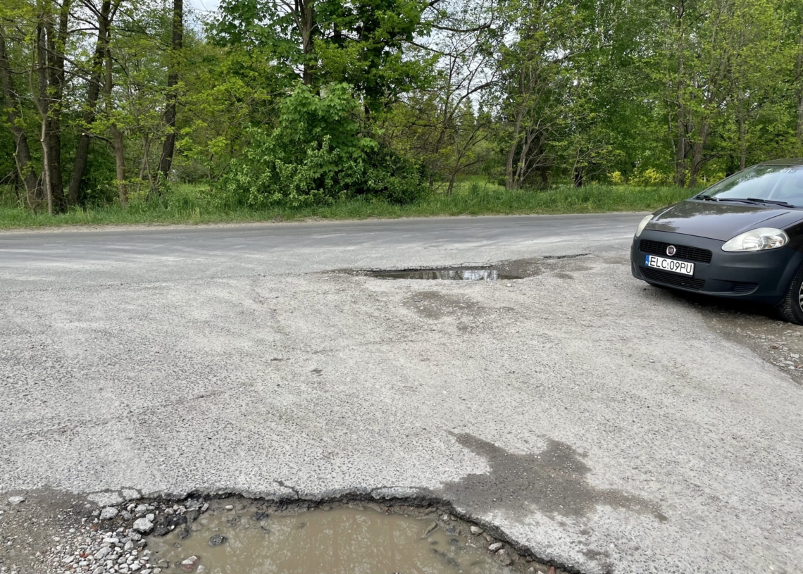 Cztery firmy chcą wybudować i przebudować drogi dojazdowe do S14, w tym Rąbieńską [ZDJĘCIA]