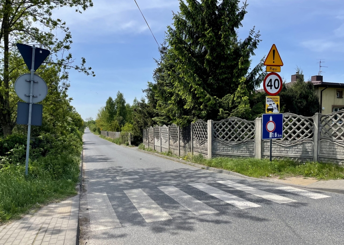 Mija 11 miesięcy od rozpoczęcia budowy kanalizacji na Młynku. Nadal dojazd do terenu rekreacyjnego jest utrudniony [ZDJĘCIA]