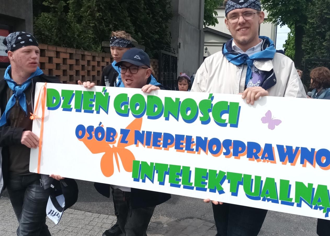 Marsz godność w Brzezinach