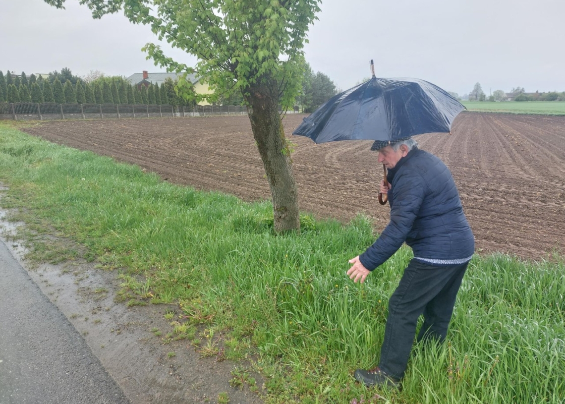Mieszkańcy Brzeźnia walczą o budowę drogi pieszo-rowerowej