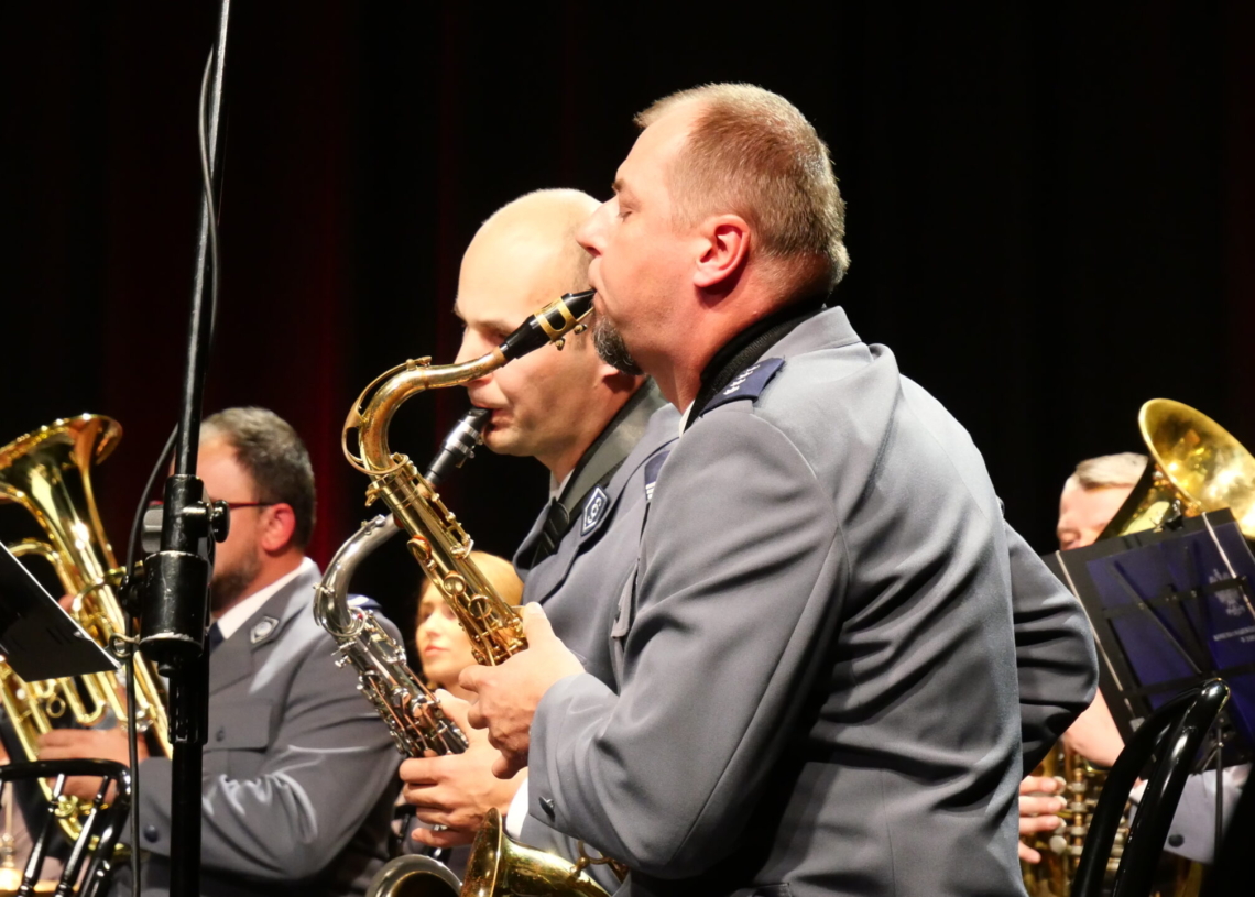 Koncert orkiestry policyjnej w Radomsku