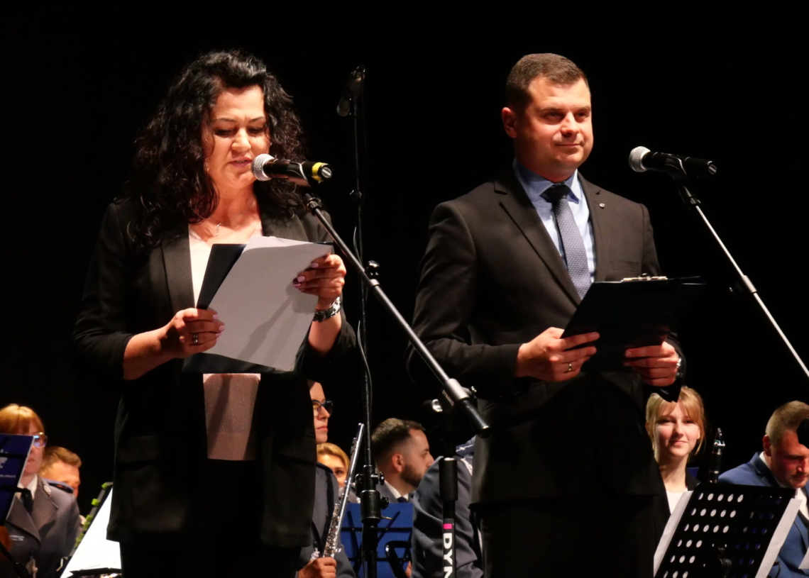 Koncert orkiestry policyjnej w Radomsku