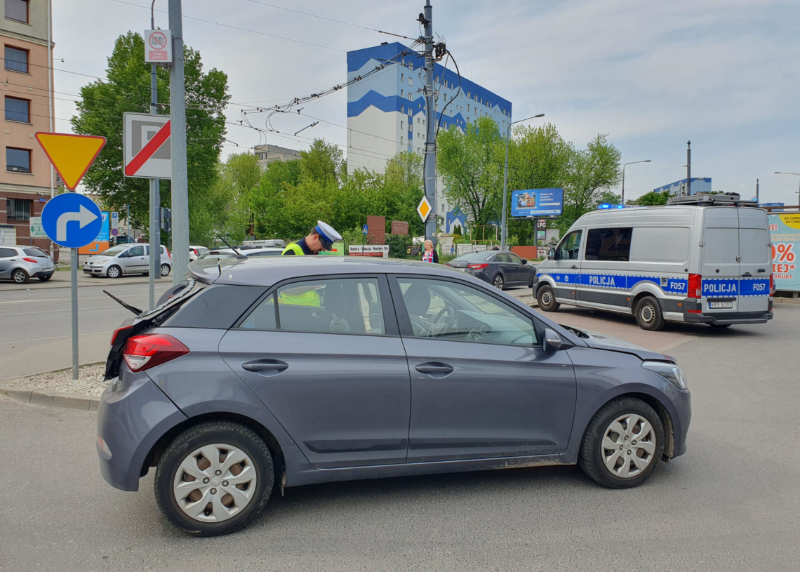 Wypadek na Łagiewnickiej. Osobówka zderzyła się z tramwajem linii 3 w pobliżu Dolnej