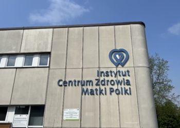 Zalany sprzęt w Centrum Zdrowia Matki Polki. Szpital uspokaja pacjentów