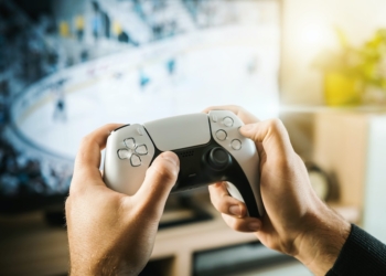 Czy warto kupić konsolę PlayStation 5? Konsola PS5 – 5 najważniejszych zalet