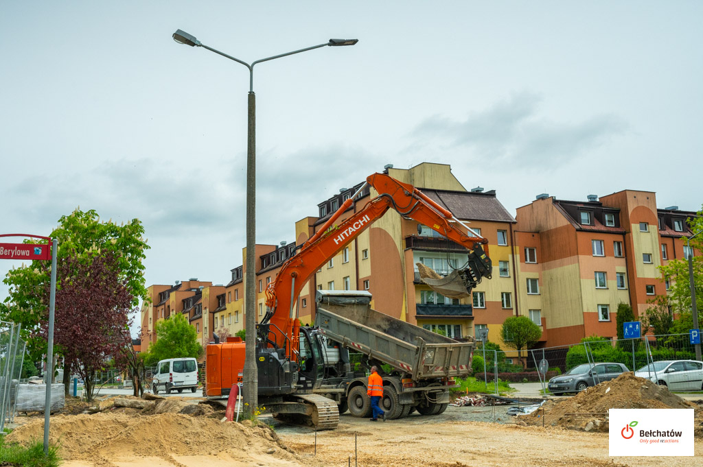 Bełchatów: Trwa przebudowa ulicy Budryka 1 Trwa przebudowa ulicy Budryka w Bełchatowie