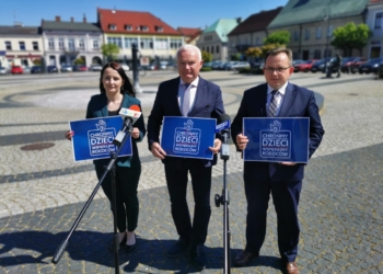Chrońmy dzieci, wspierajmy rodziców - politycy PiS w Sieradzu