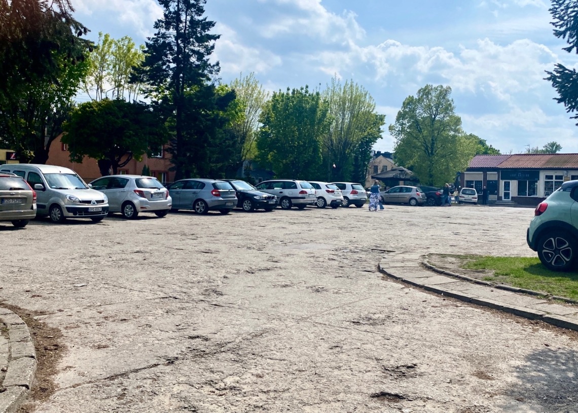 Ozorków: Będzie remont parkingu między Starzyńskiego i halą sportową