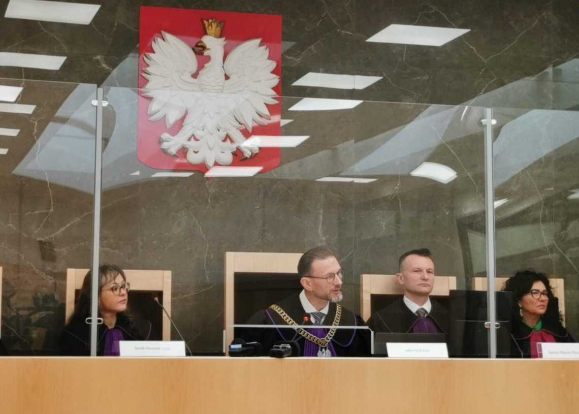Początek procesu o podpalenie lokalu w Zduńskiej Woli