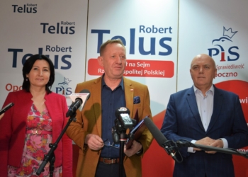 Minister Robert Telus