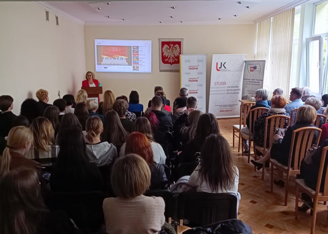 Porozmawiajmy o zawodzie w Piotrkowie Trybunalskim. Sympozjum naukowe pielęgniarek i położnych 1 Porozmawiajmy o zawodzie w Piotrkowie Trybunalskim