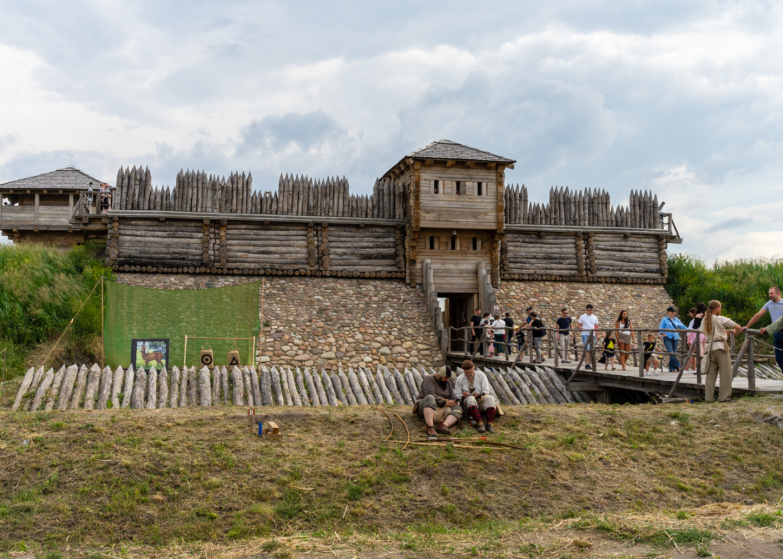 Średniowieczny obóz historyczny w Tumie