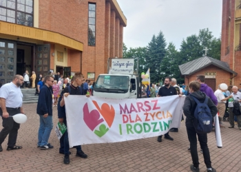 Marsz Dla Życia i Rodziny przeszedł ulicami Sieradza