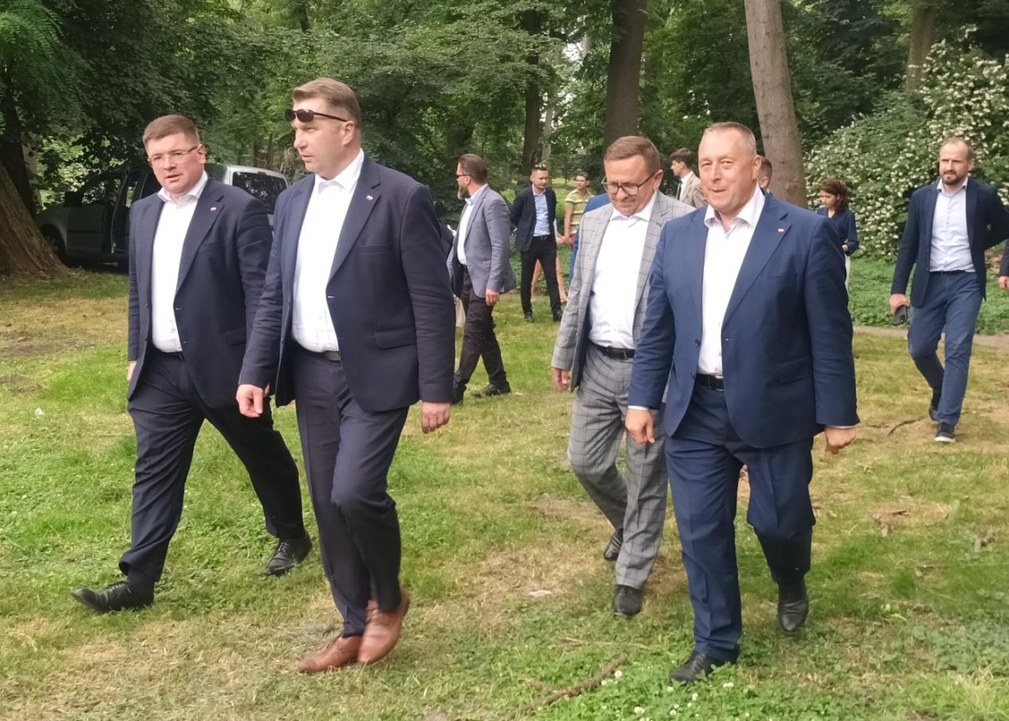 „Poznaj Polskę". Podsumowanie projektu w Oporowie