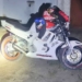 Pościg ulicami Rawy. 18-latek bez uprawnień jechał motocyklem z 15-letnią koleżanką 6 Pościg ulicami Rawy. 18-latek bez uprawnień jechał motocyklem z 15-letnią koleżanką