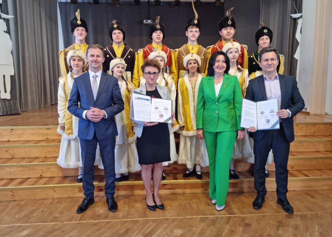 I LO w Opocznie podpisało umowy z polskimi szkołami na Wileńszczyźnie