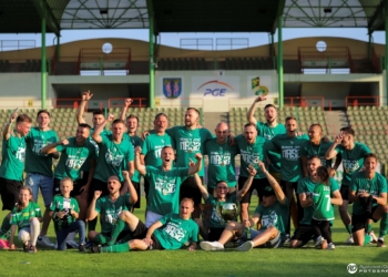 GKS Bełchatów postawił kropkę nad 'i'. Ekipa Bogda Jóźwiaka awansowała do 3. ligi